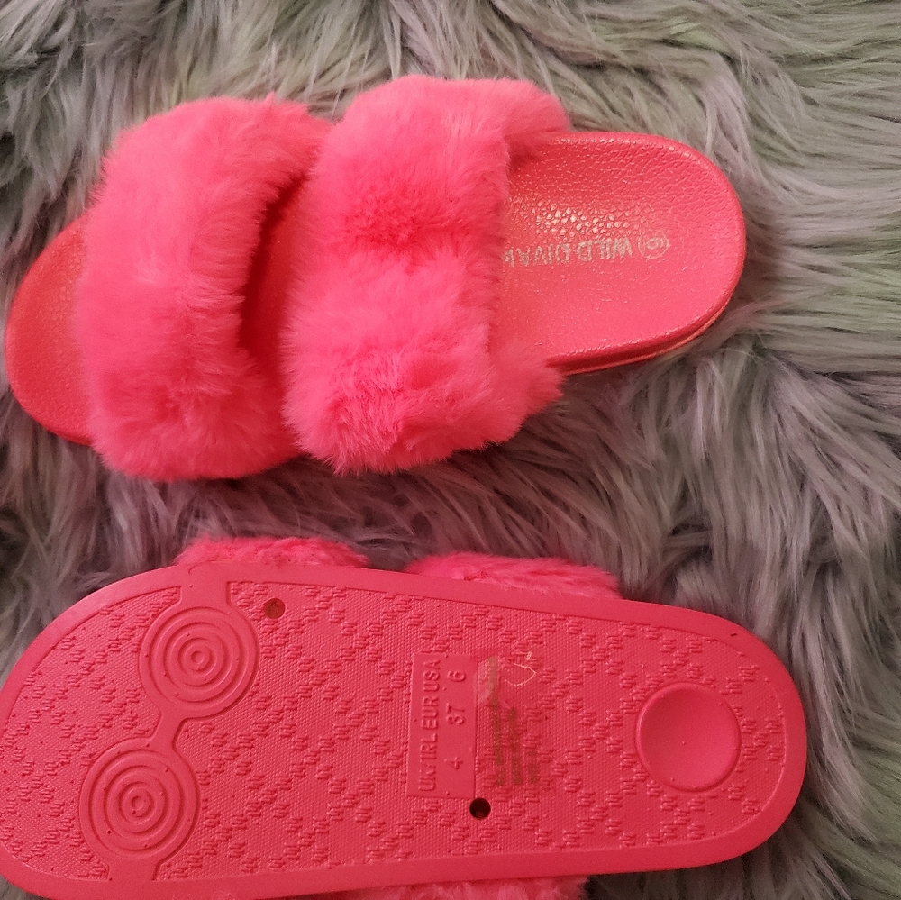 Slides - Picture 3 of 4